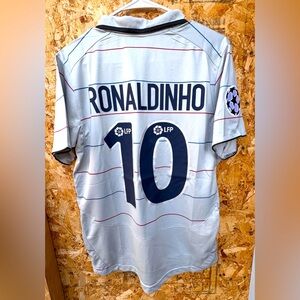 Retro Barcelona 2003/2004 Away Jersey - Ronaldinho - Size M